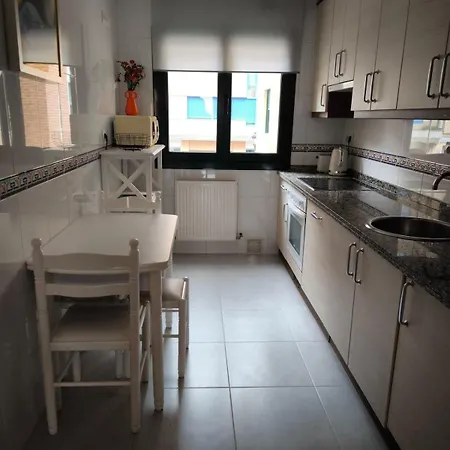 Apartmán With 3 Bedrooms, 2 Bathrooms, Garage, And Wi-fi